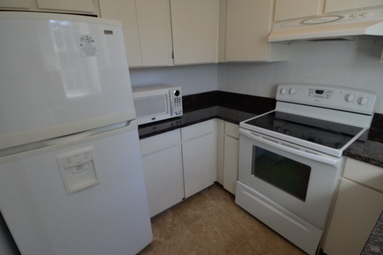 4811 30th St S #B2 - Photo 7 of 8