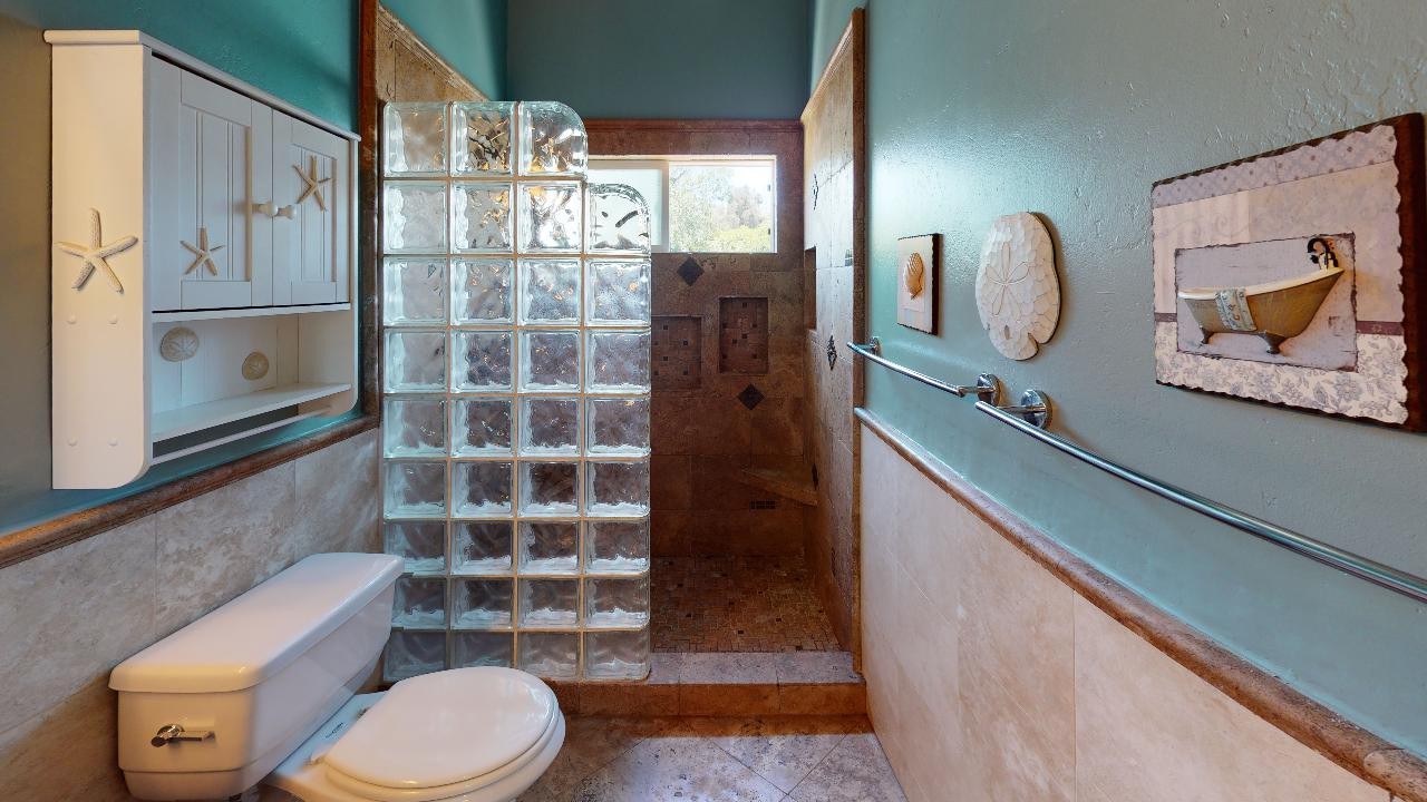 4918 Chaparral Way - Photo 3 of 24