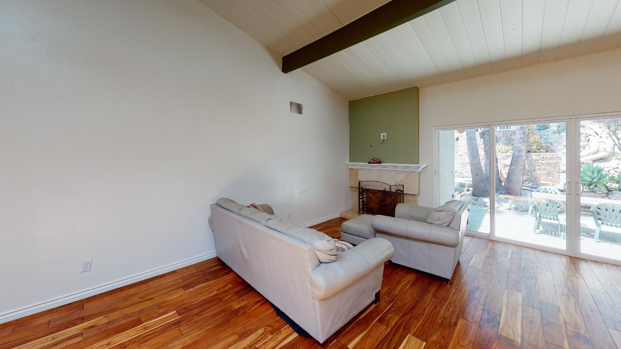 4918 Chaparral Way - Photo 6 of 24