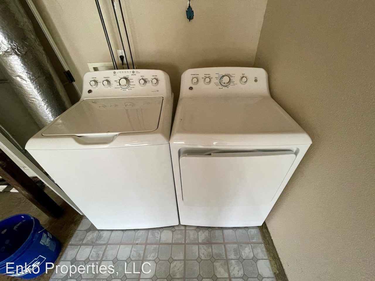 5830 Glen Echo Ave - Photo 2 of 17