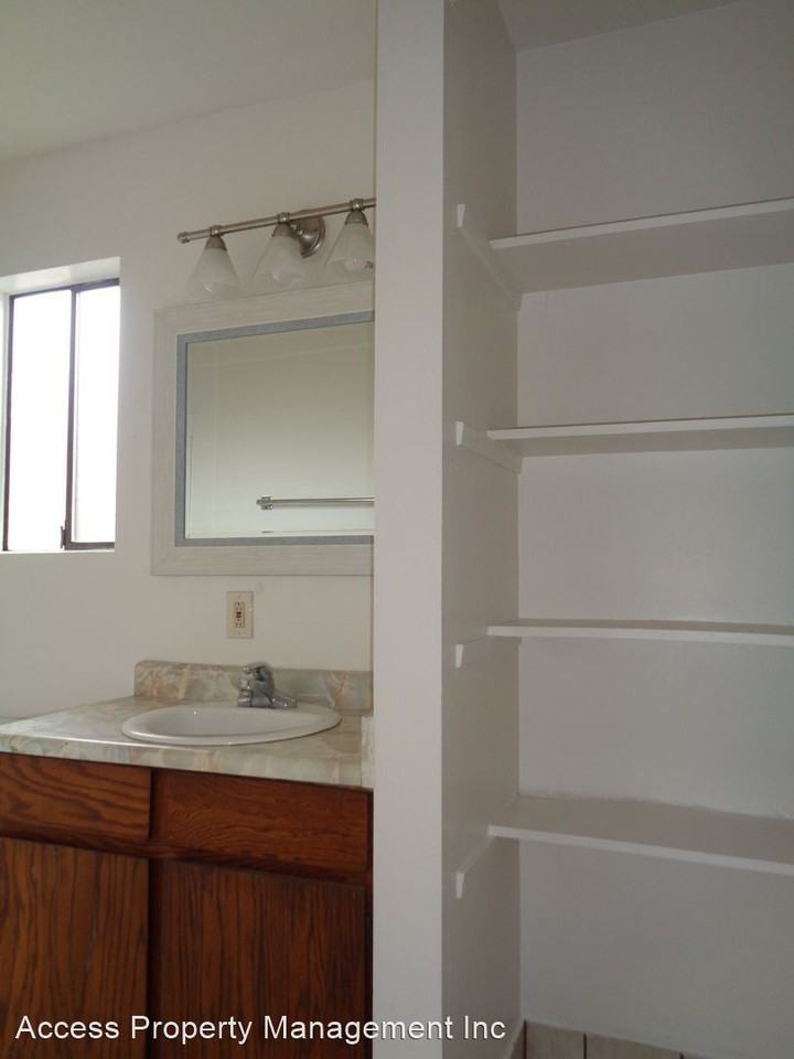 1506 Market Ave - Photo 2 of 14