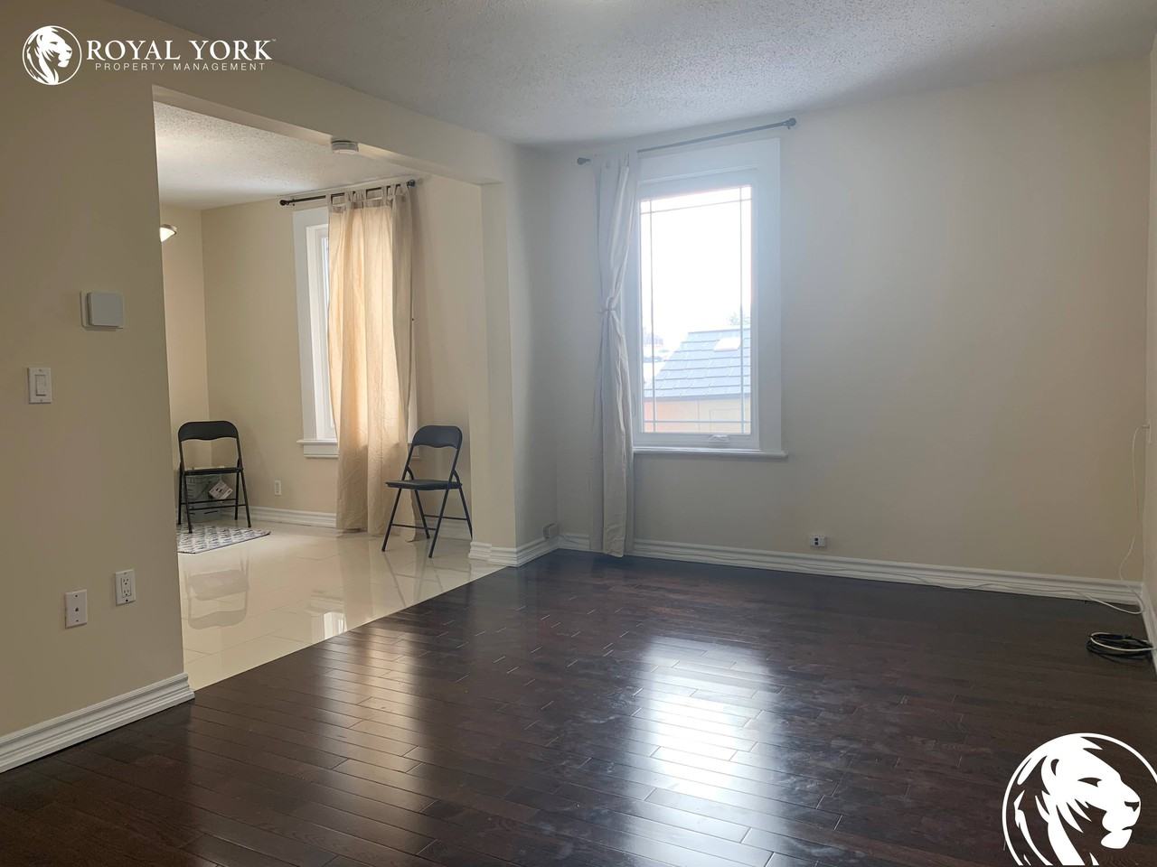 8 Market St - Photo 3 of 21