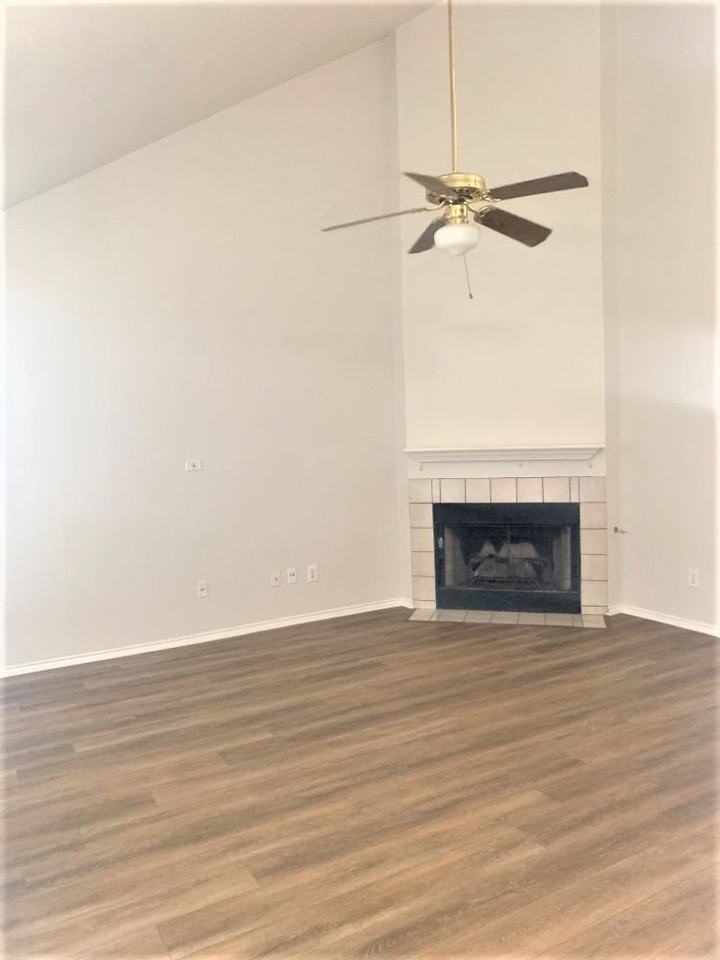 1810 White Oak Loop - Photo 2 of 15