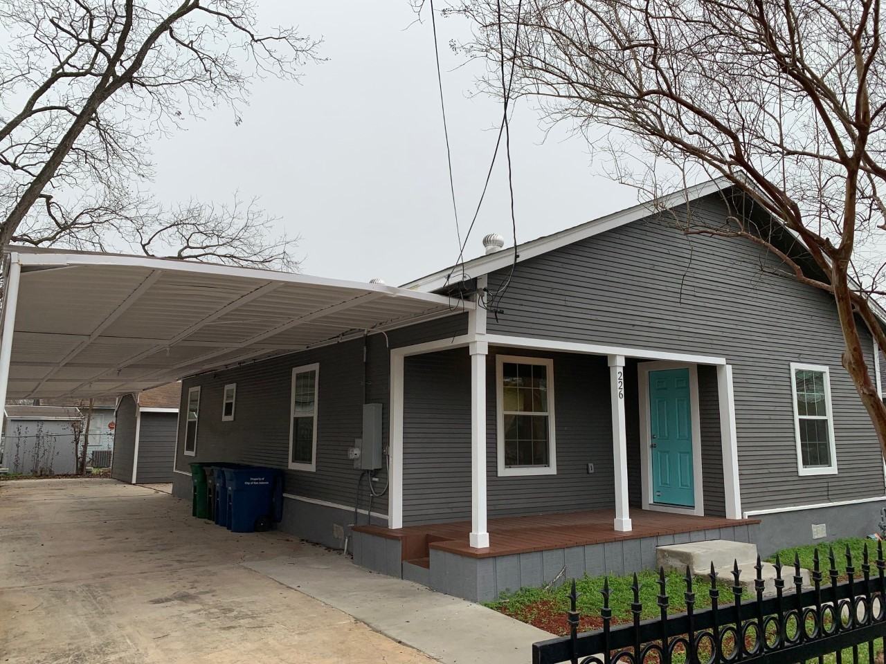 226 Douglas Way St - Photo 2 of 25