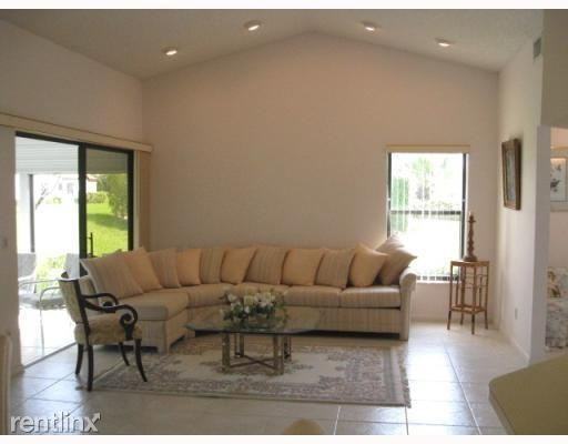 8214 Mooring Cir - Photo 2 of 12