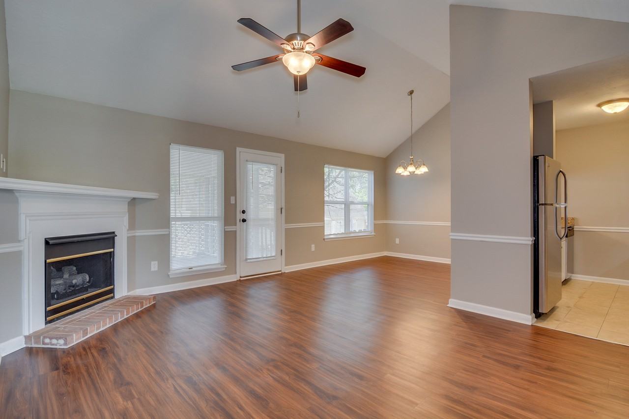 3614 Cullen Dr #1 - Photo 4 of 20