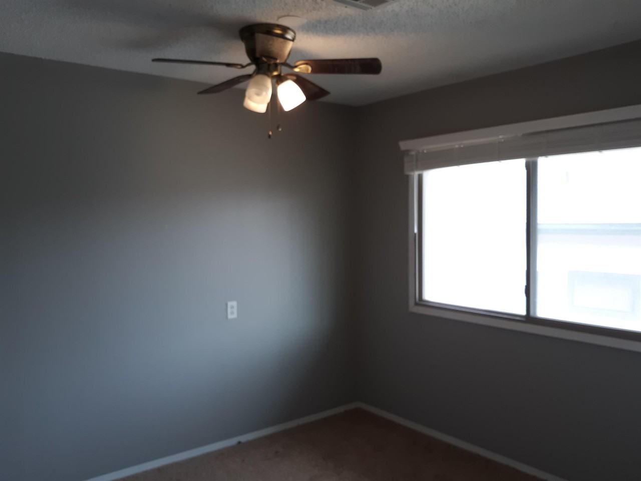 623 W University Ave #1 - Photo 4 of 5