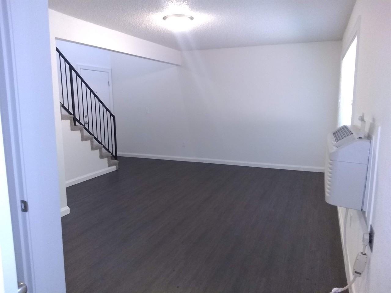 3105 Sw Barbur Blvd #10 - Photo 4 of 11