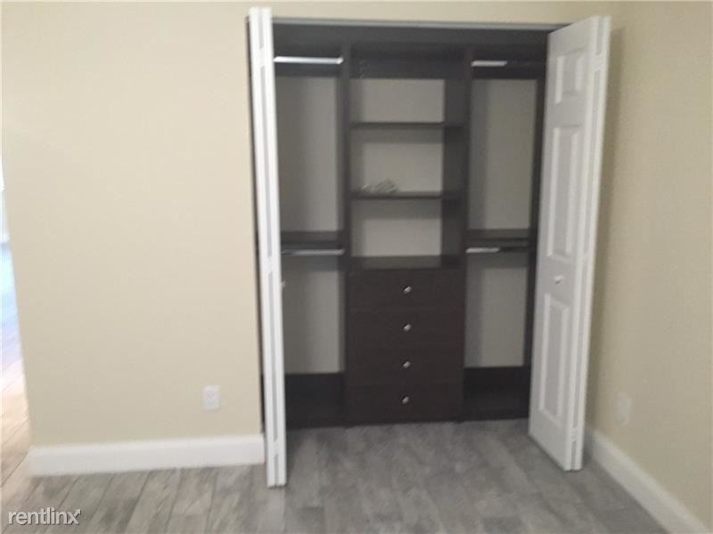 6600 SW 39th St - Photo 2 of 6
