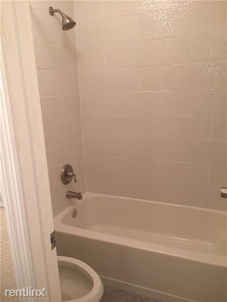 6600 SW 39th St - Photo 3 of 6
