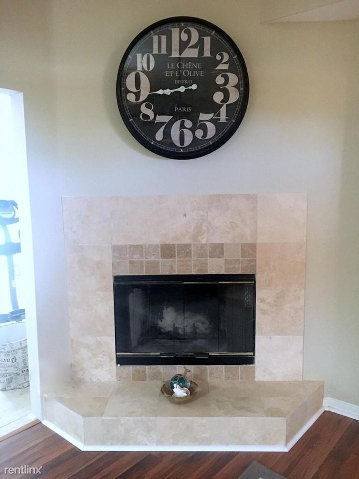 2542 Sw Choctaw St - Photo 3 of 9