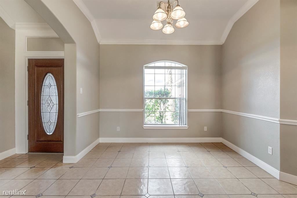 11008 Audrey Dr - Photo 2 of 12