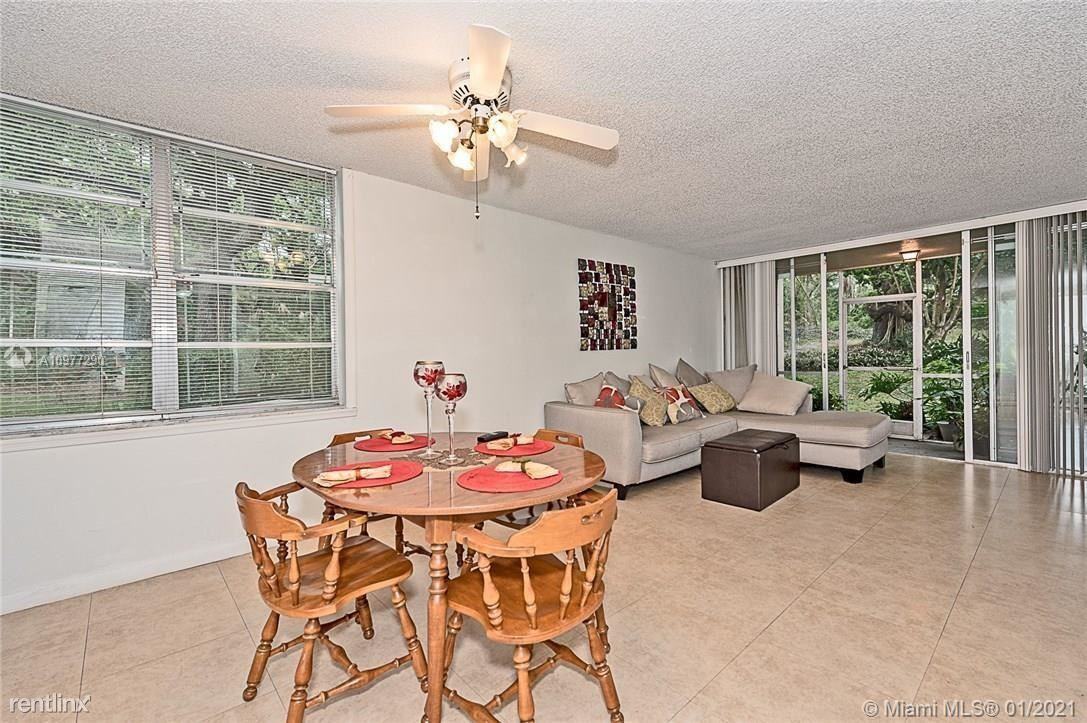 9410 Live Oak Pl - Photo 3 of 8