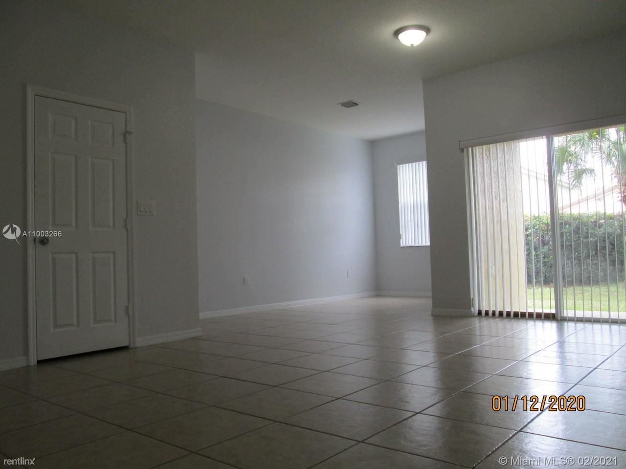4264 SW 132nd Way - Photo 3 of 8
