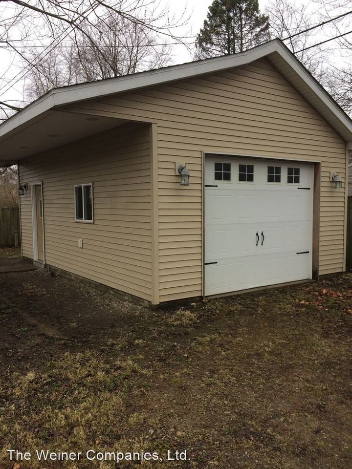 712 Breen Dr - Photo 2 of 19