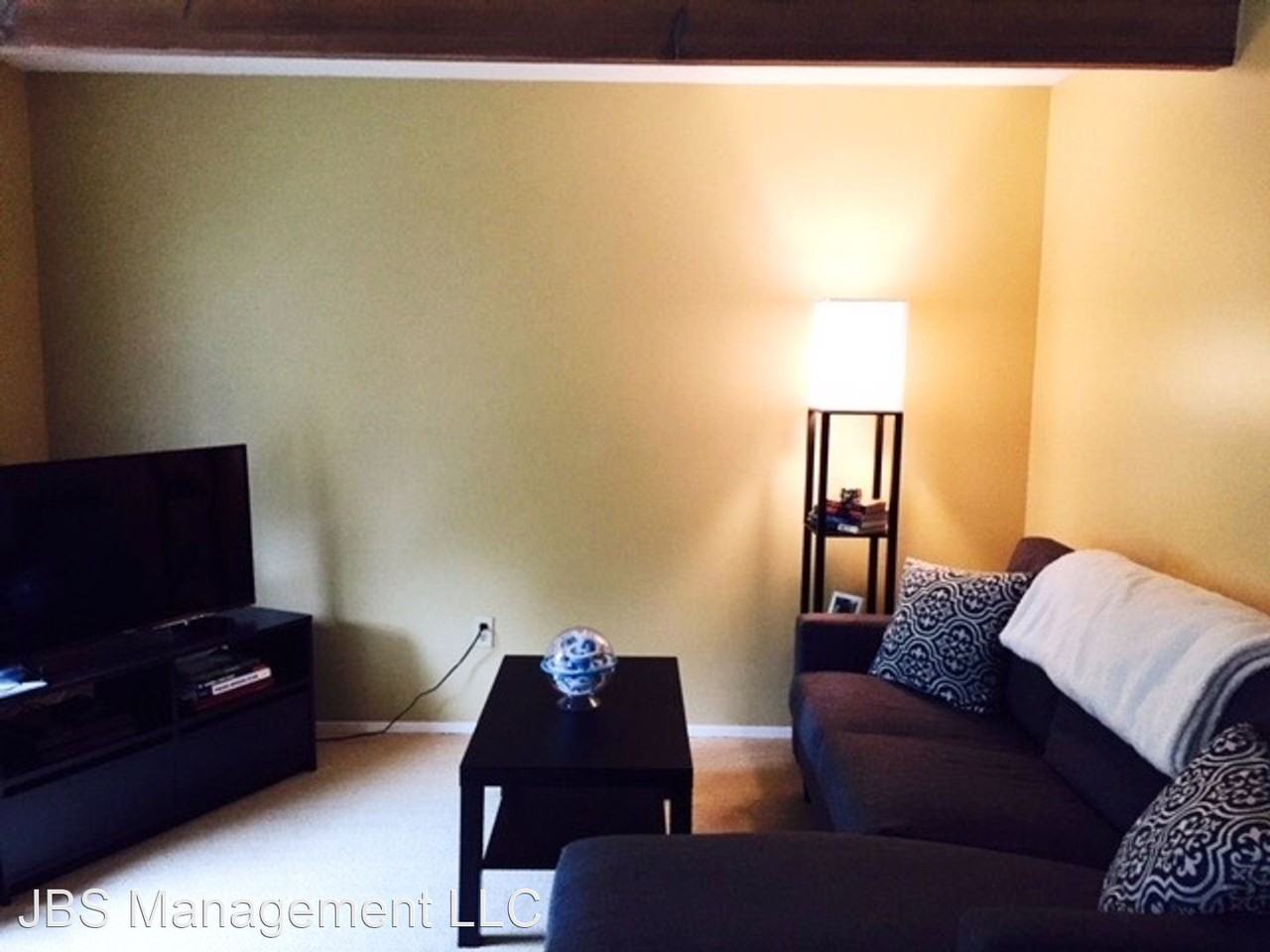 21521 73RD PL W - Photo 2 of 4