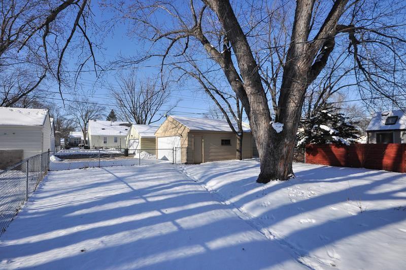 7204 Stevens Ave - Photo 2 of 12