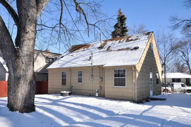 7204 Stevens Ave - Photo 3 of 12