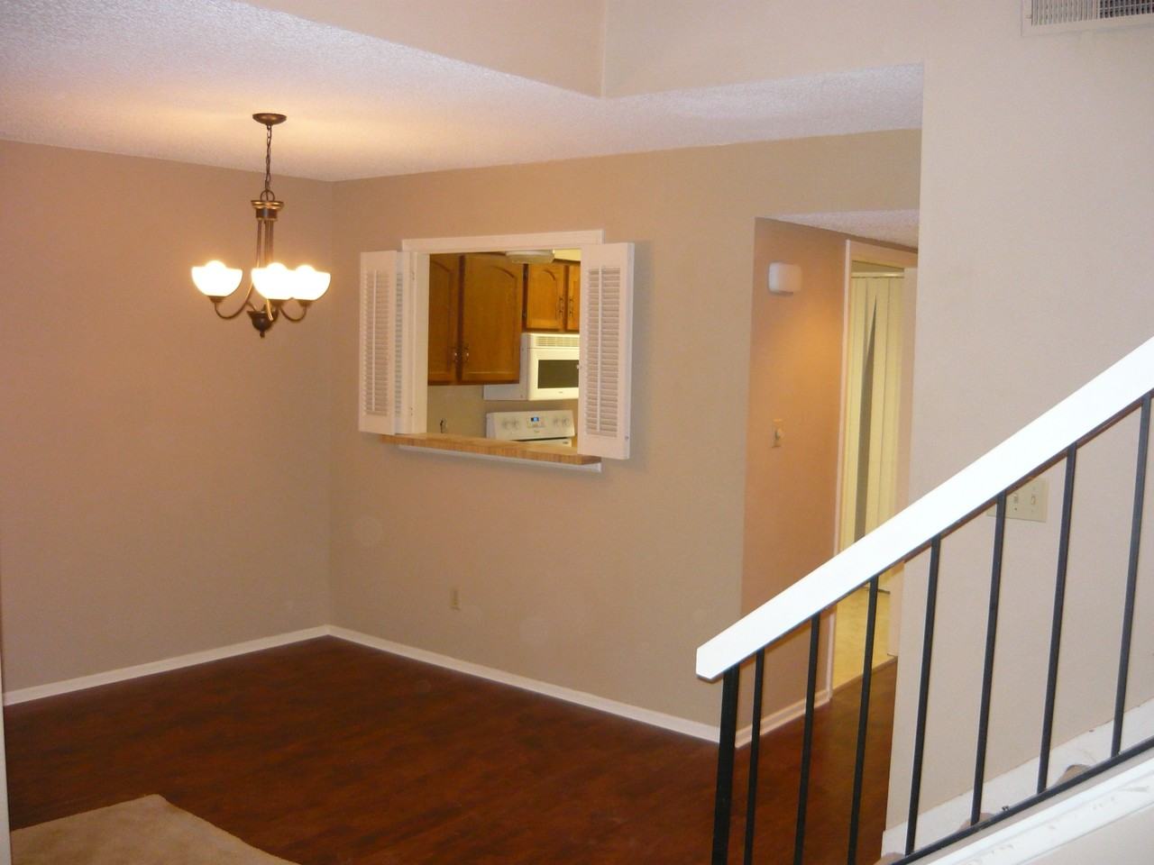 720 E 121st St - Photo 2 of 9