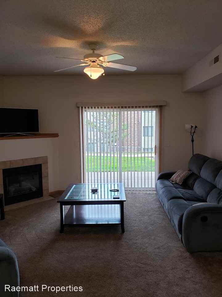 926 Harlocke St. - Photo 3 of 8