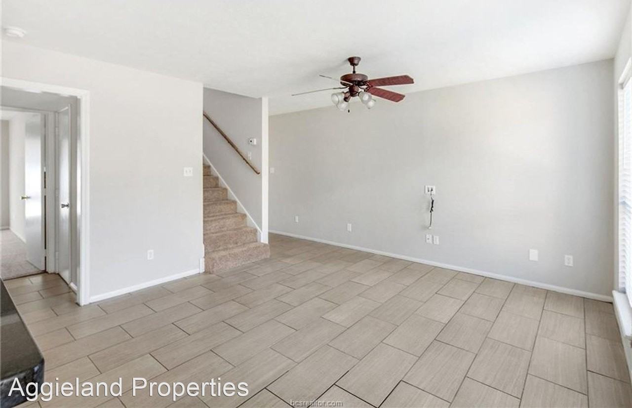 1208 Oney Hervey Dr - Photo 3 of 20