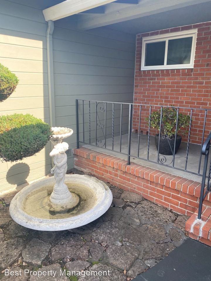 1962 Evergreen Ave - Photo 3 of 19