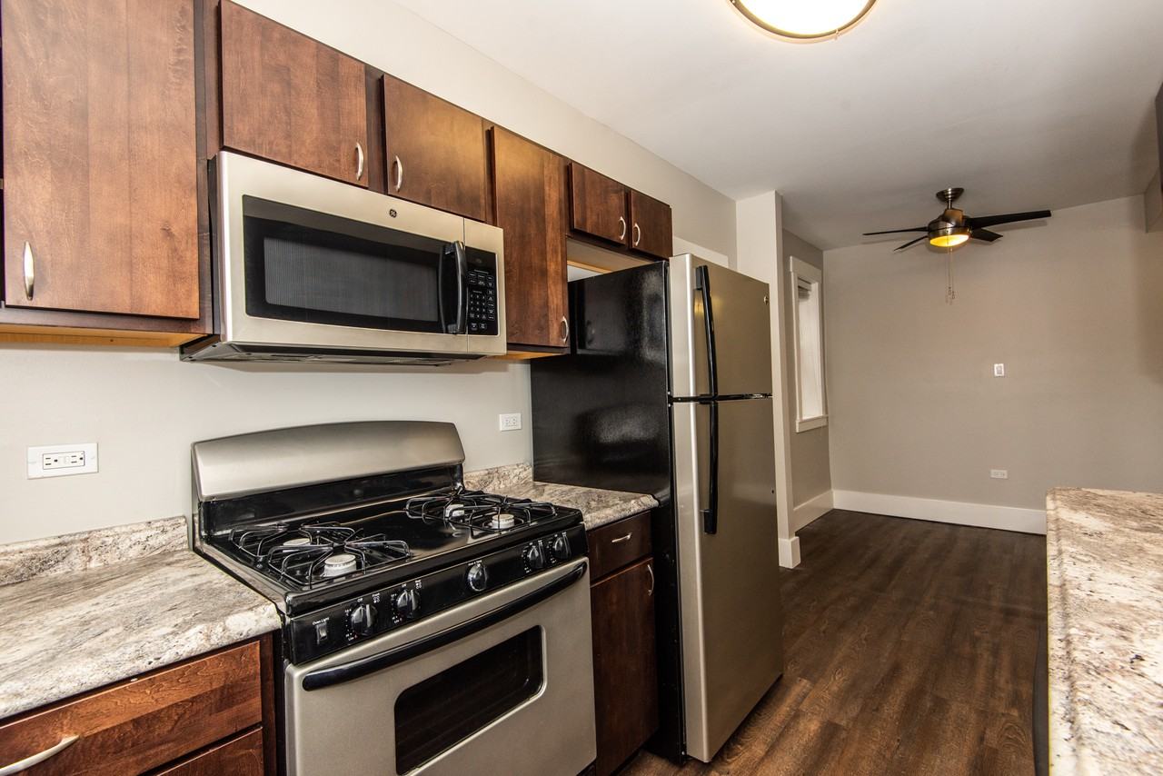 3718 W Fullerton - Photo 2 of 43