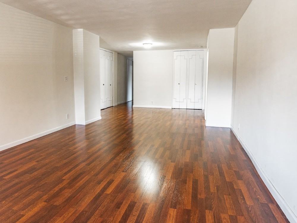 10460 Queens Blvd #22N