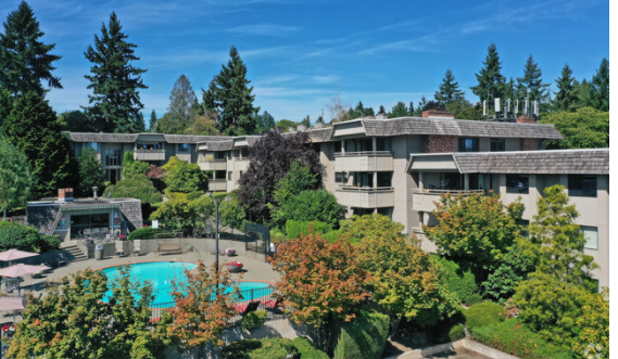 Le Chateau - Photo 7 of 7