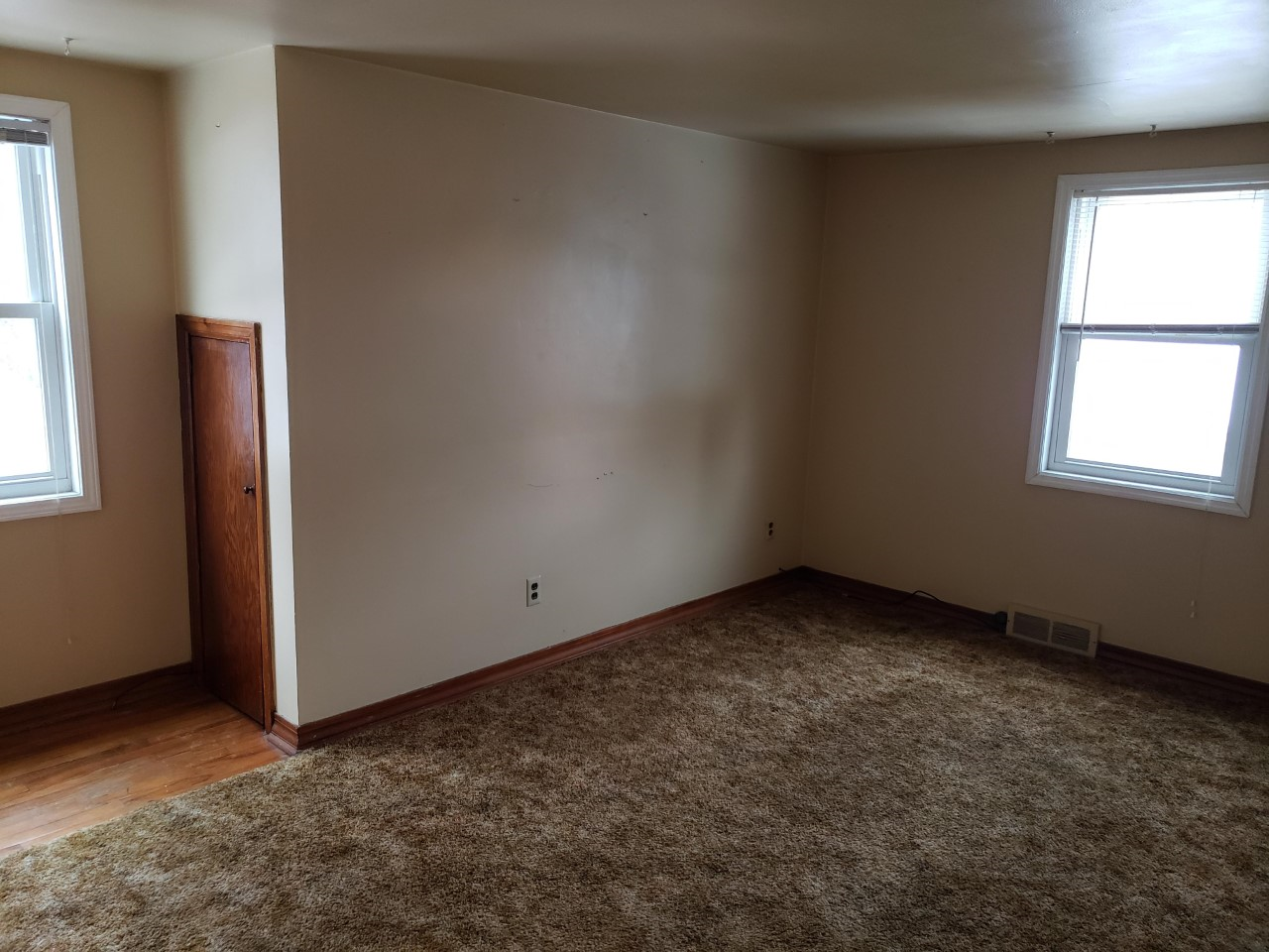 904 1/2 Park Avenue - 2 #2 - Photo 3 of 4