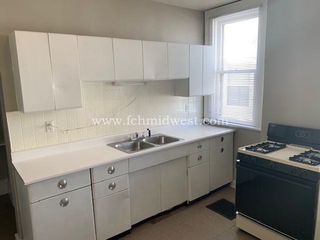 926 Columbia Avenue - 2 #2 - Photo 2 of 10