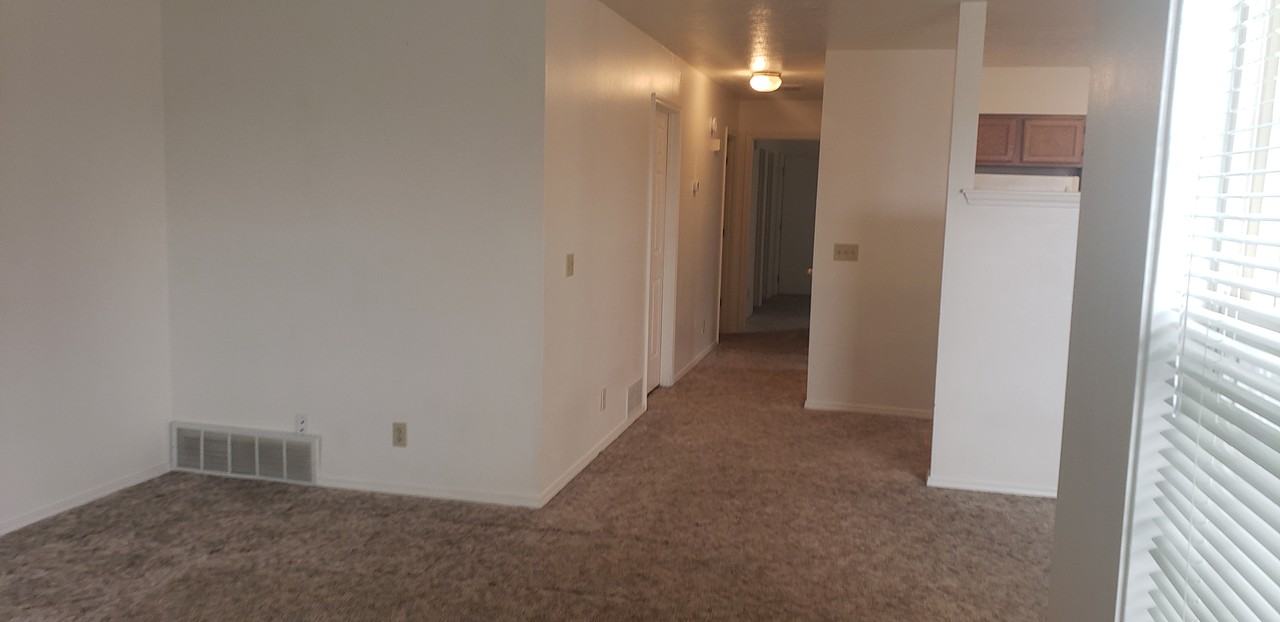 682 Quincy Apt. D - Photo 3 of 16