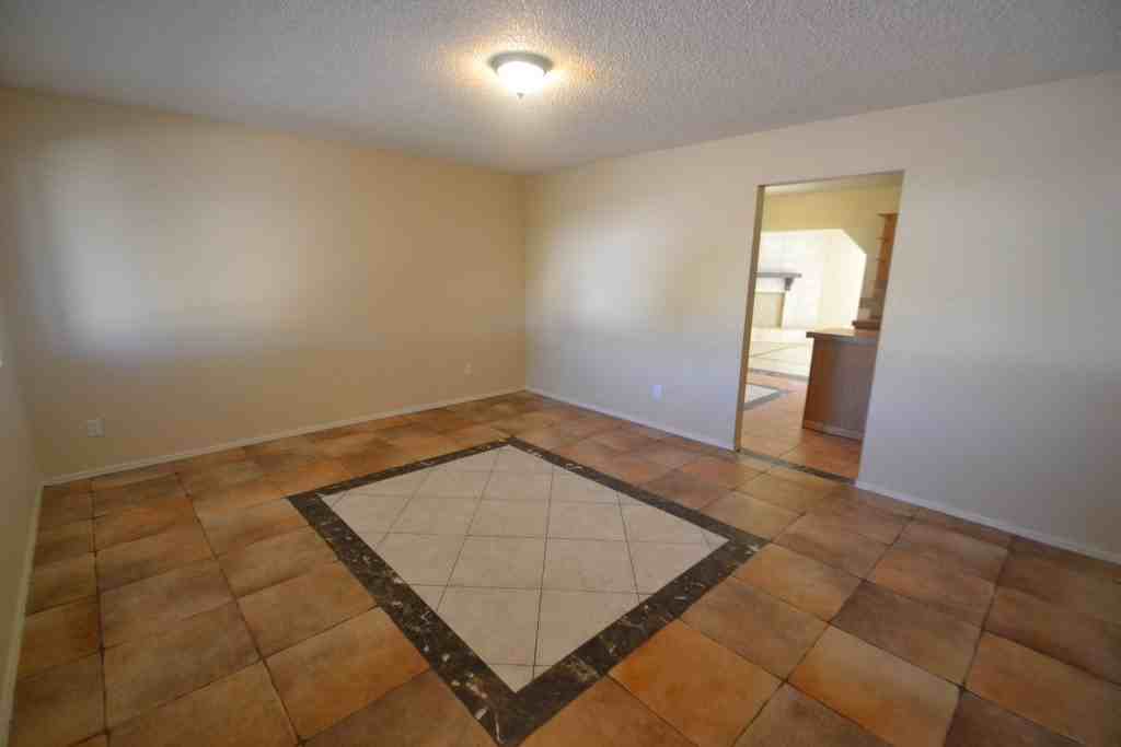 3735 W Columbine Dr - Photo 3 of 16