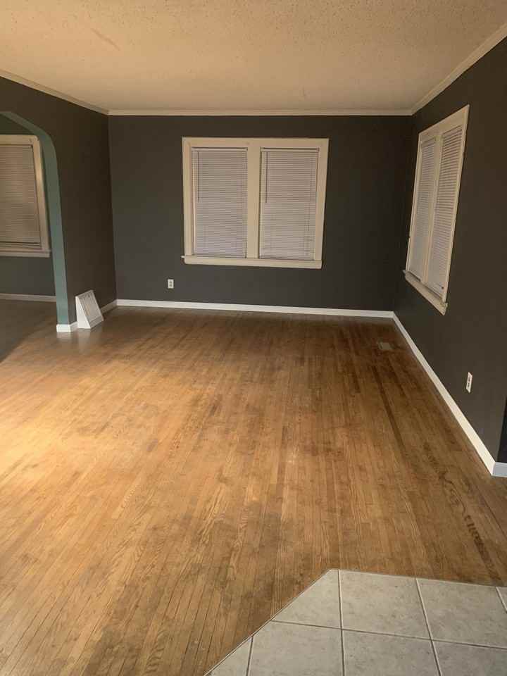 1318 Putnam St - Photo 2 of 10