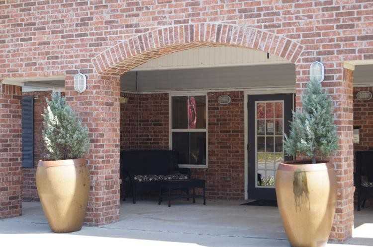 Wimbledon Green Apartments - Photo 2 of 19