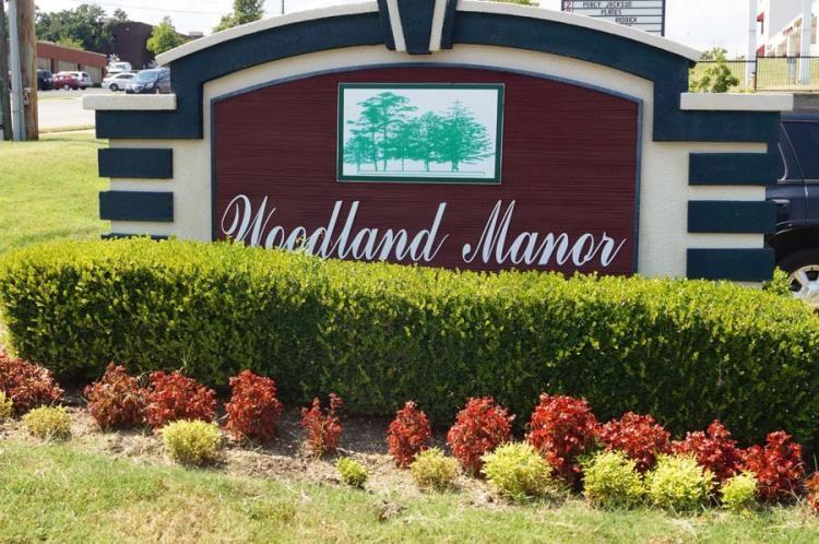 Woodland Manor Apartments - Photo 2 of 40