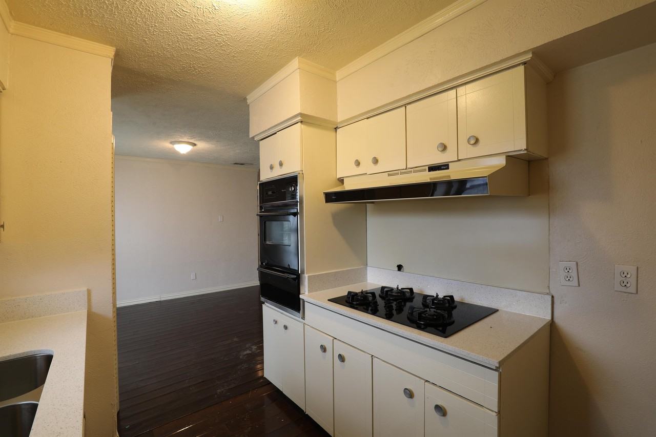 2316 Avis St #1 - Photo 2 of 17