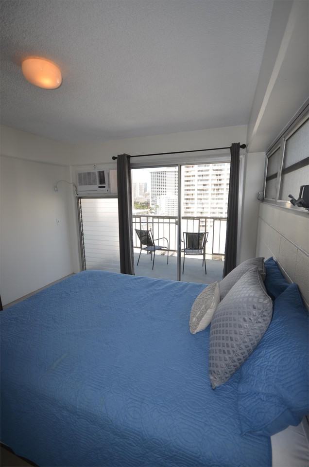 2464 Prince Edward St #1