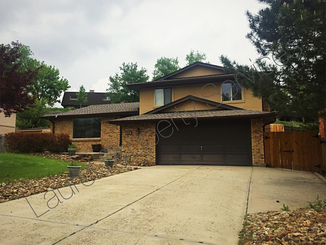 517 Holman Way - Photo 5 of 13