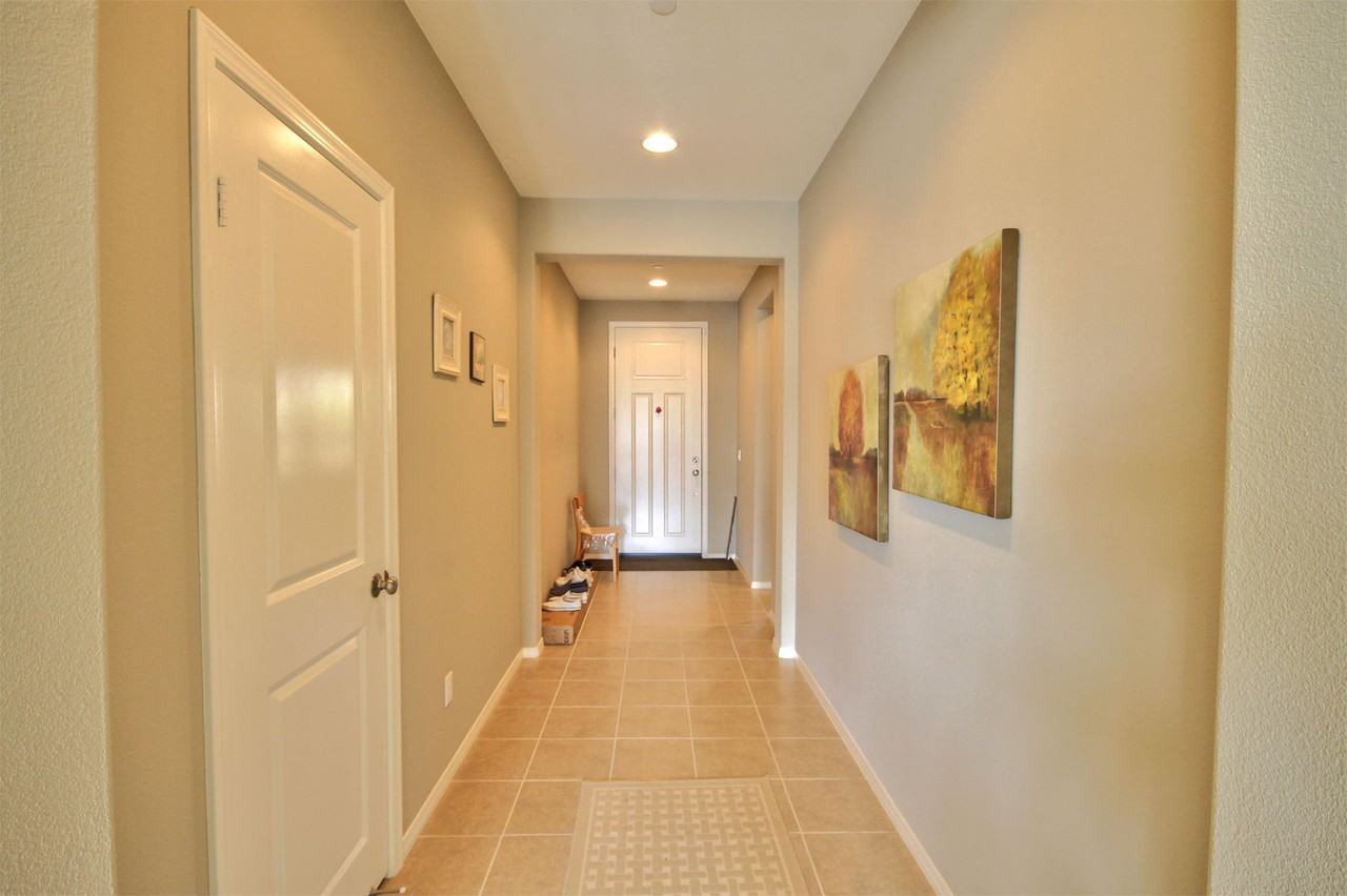 29650 Eastbank Dr #1 - Photo 3 of 23