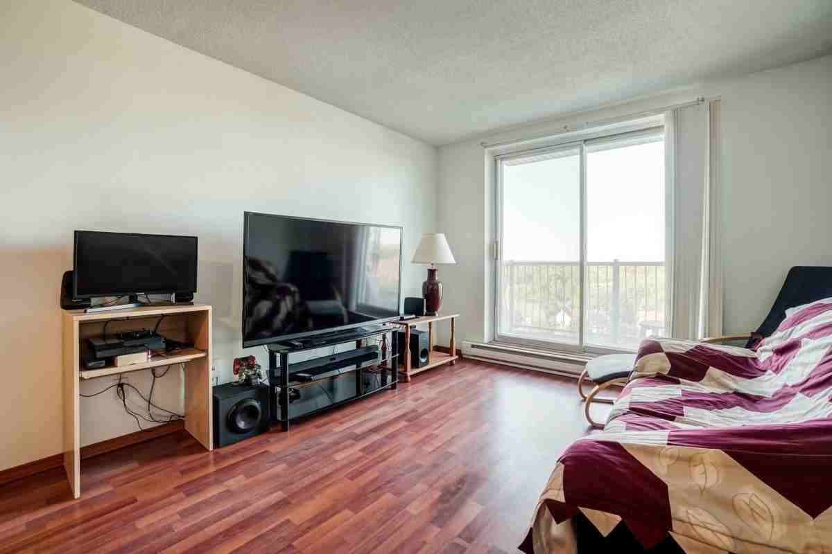 23 Rue de la Soeur-Jeanne-Marie-Chavoin - Photo 2 of 6