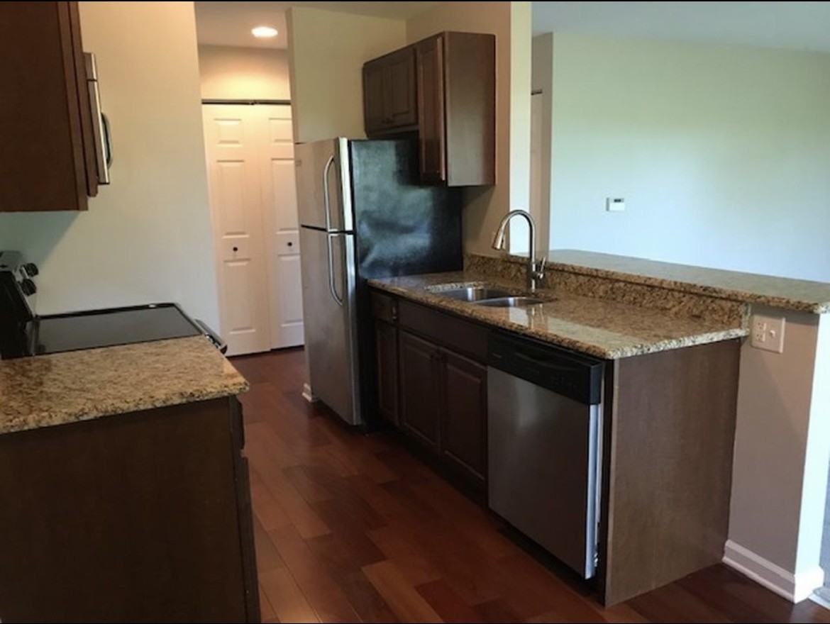 5603 Lakeside Dr Apt 3c #3C - Photo 5 of 19