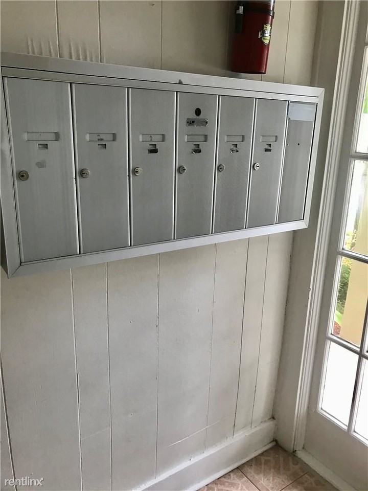 1535 Jackson St - Photo 2 of 14