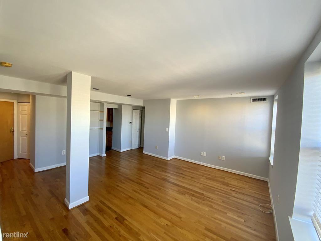 1801 1801 Calvert Street Northwest 407 - Photo 2 of 28