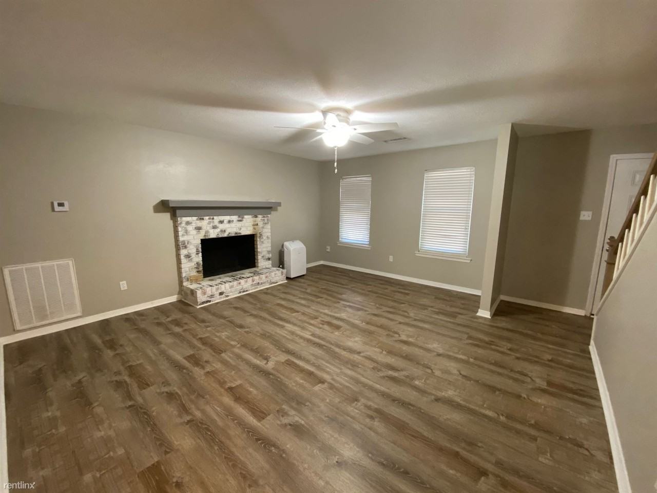 107 Lawson Rd - Photo 3 of 20