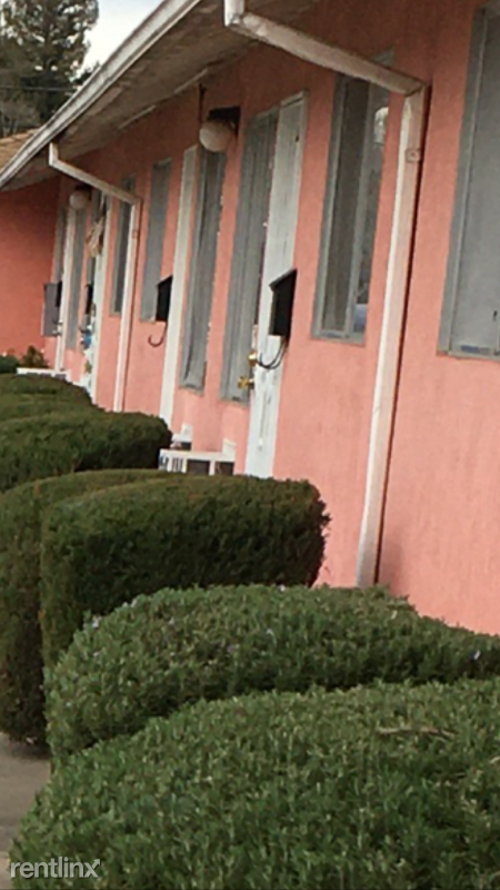 6105 6105 44th St 2 - Photo 2 of 15