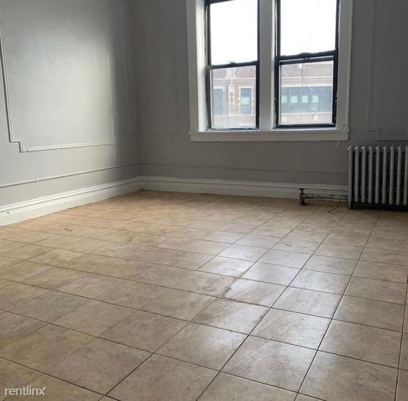 446 446 Monroe St c2 - Photo 3 of 4