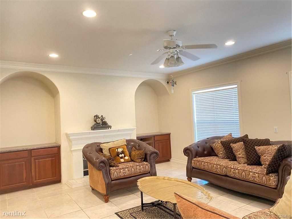 19641 E Golden Bough Dr - Photo 2 of 12