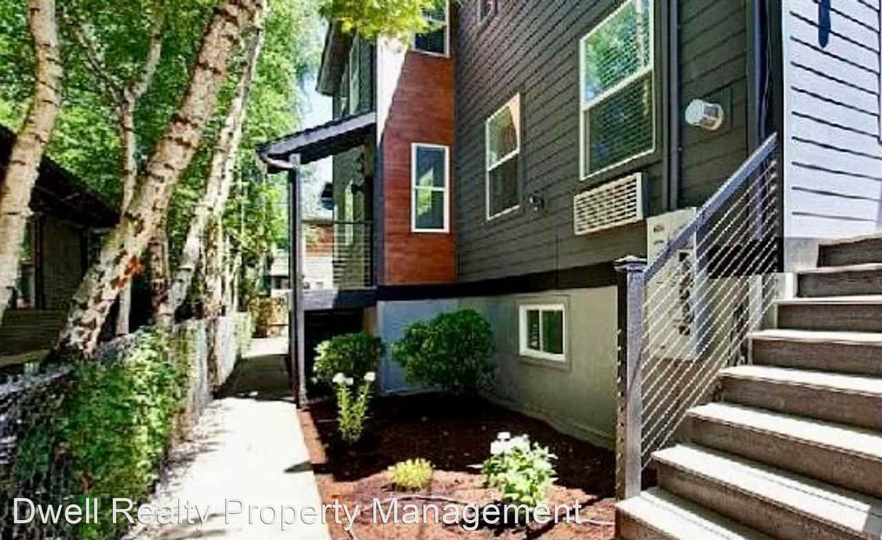 215 Ne Ivy St #B - Photo 2 of 17