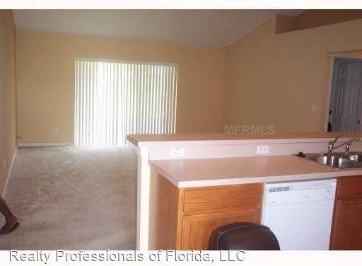 1213 Cheshire St - Photo 2 of 5